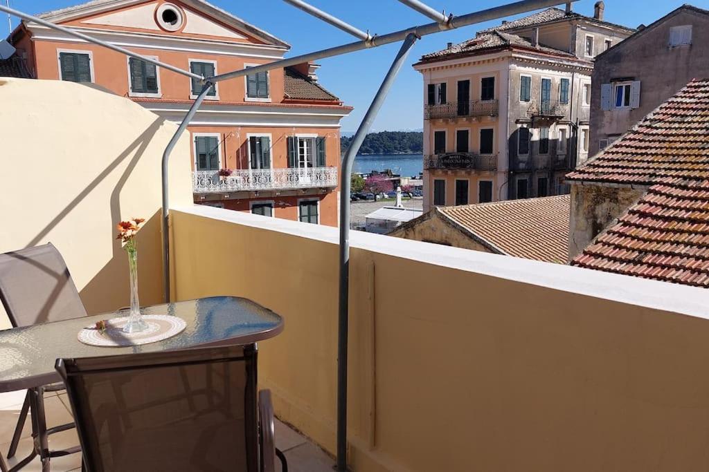 Old Port View Apartment, Διαμέρισμα Στο Κέντρο 2 Υπνοδωματίων Corfu  외부 사진