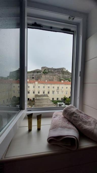 Old Port View Apartment, Διαμέρισμα Στο Κέντρο 2 Υπνοδωματίων Corfu  외부 사진