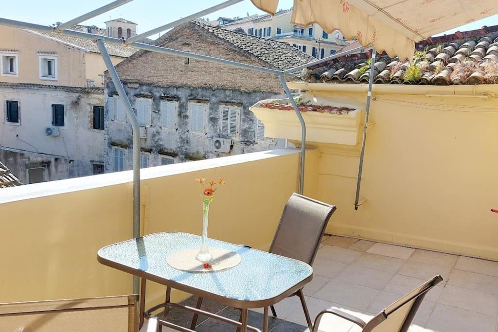 Old Port View Apartment, Διαμέρισμα Στο Κέντρο 2 Υπνοδωματίων Corfu  외부 사진